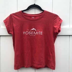 Red cropped Yosemite tee